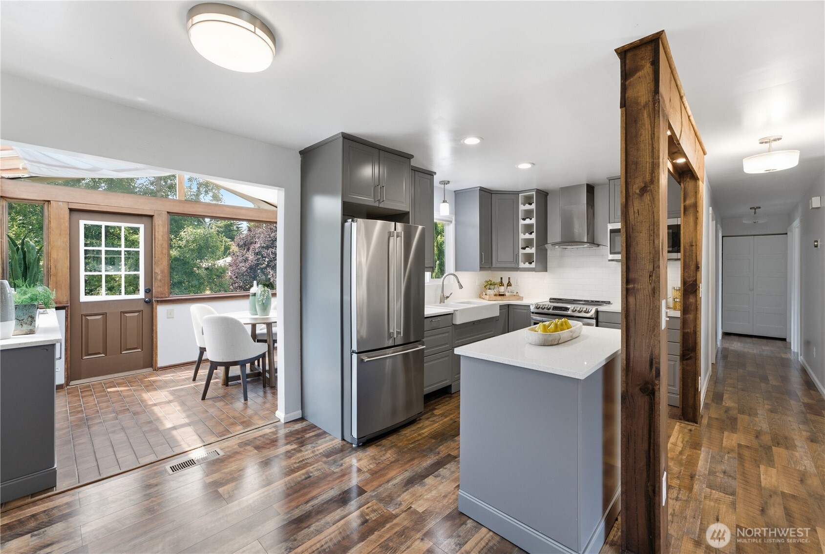 21812 2nd Avenue Southeast Bothell, WA 98021 - Photo 7 of 38 Gallery Image 7