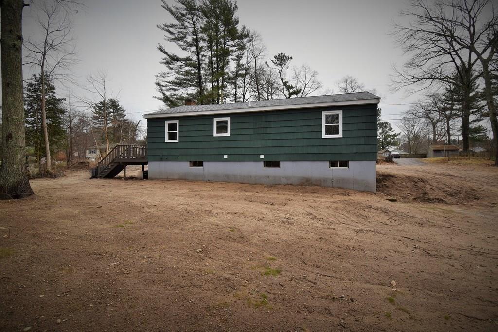 24 Hickory Road Halifax, MA 02338 - Photo 8 of 42 Gallery Image 8