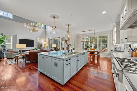 $1,450,000 | 109 Springdale Way, Chapel Hill, NC 27517