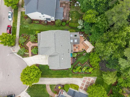 $1,450,000 | 109 Springdale Way, Chapel Hill, NC 27517