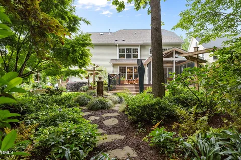 $1,450,000 | 109 Springdale Way, Chapel Hill, NC 27517