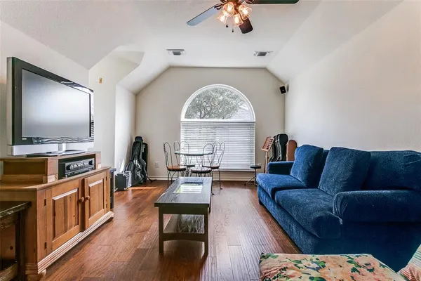 $649,900 | 3229 Birch Avenue, Grapevine, TX 76051