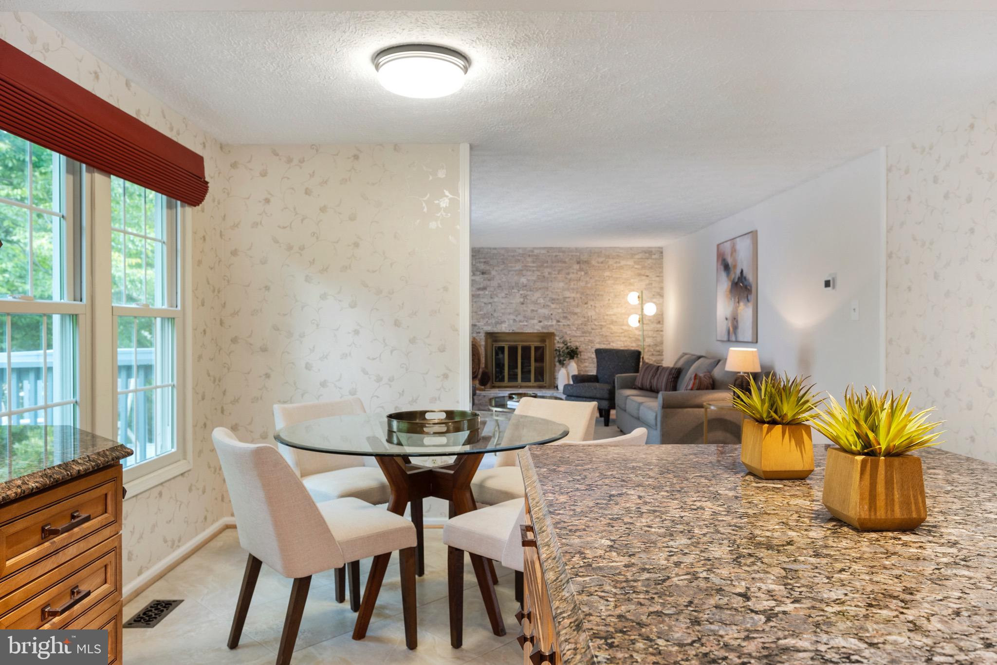 7806 Roundabout Way Springfield, VA 22153 - Photo 19 of 71 Breakfast area