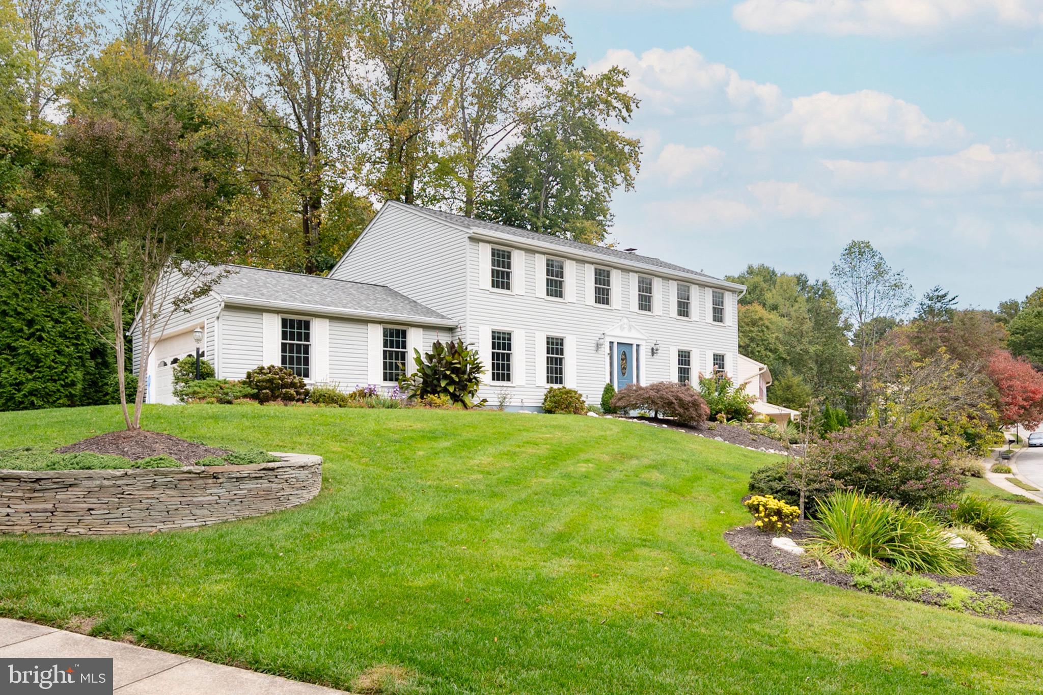 7806 Roundabout Way Springfield, VA 22153 - Photo 3 of 71