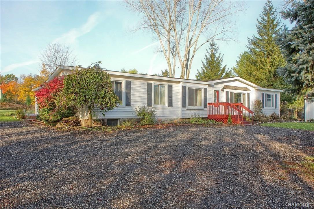 3416 North Mill Road Dryden, MI 48428 - Photo 3 of 29 Front_2nd_View.jpg