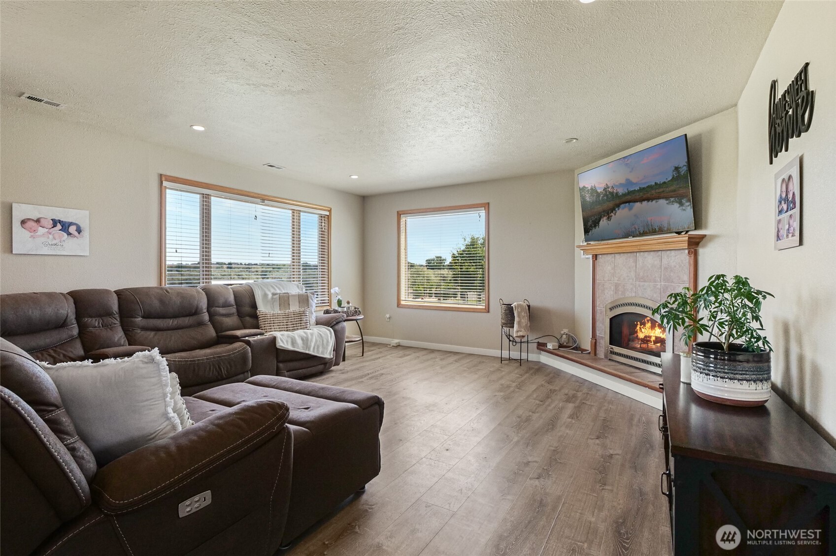 5621 Rd J.4 Northeast Moses Lake, WA 98837 - Photo 10 of 40