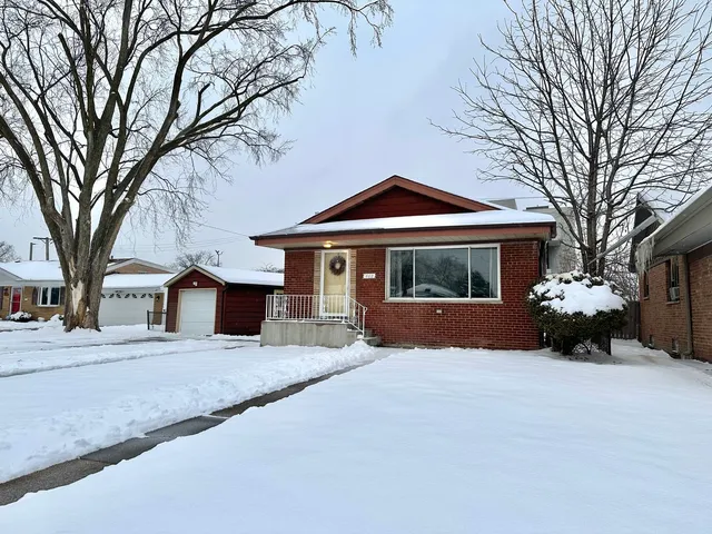 $225,000 | 468 Joyce Court, South Holland, IL 60473