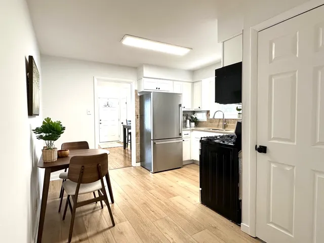 $225,000 | 468 Joyce Court, South Holland, IL 60473