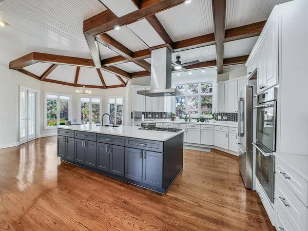 $1,950,000 | 140 Braymore Court, Inverness, IL 60010