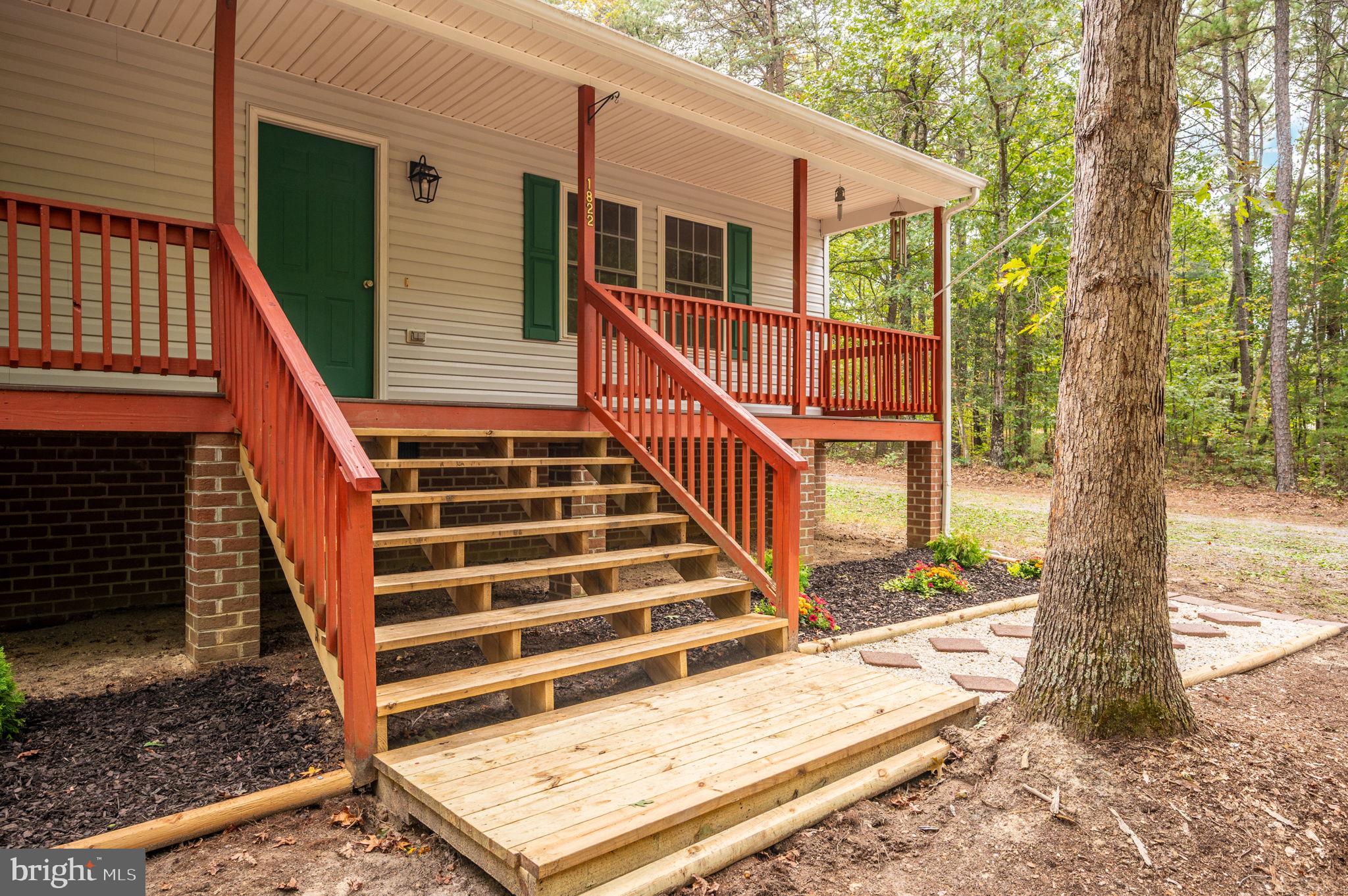 1822 Copper Line Road Bumpass, VA 23024 - Photo 5 of 65