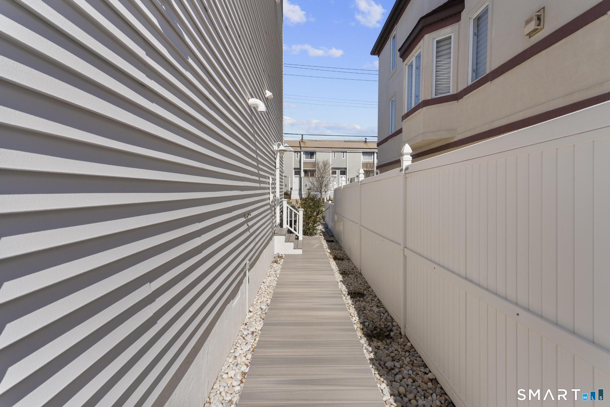 77 Merwin Avenue, Unit A Milford, CT 06460 - Photo 33 of 40