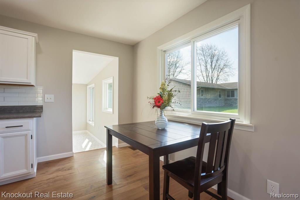 6960 Garfield Road Freeland, MI 48623 - Photo 15 of 48