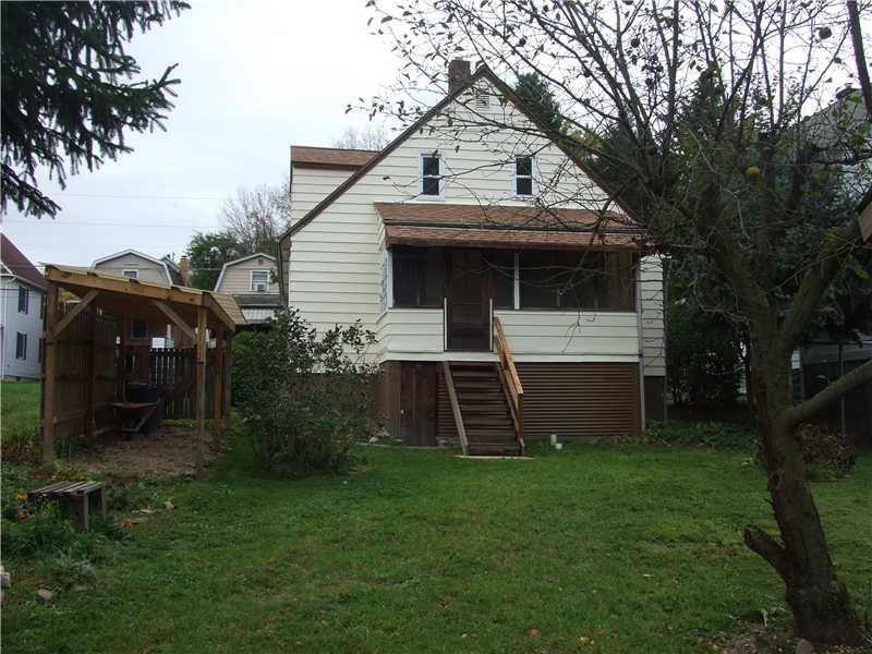 118 Whitestown Road Lyndora, PA 16045 - Photo 5 of 22 Exterior Back.