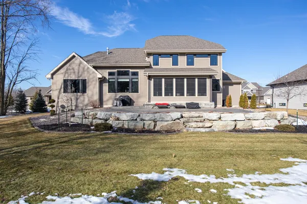 $885,000 | 405 Woodfield Prairie Way, Hobart, WI 54155