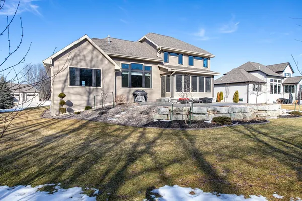 $885,000 | 405 Woodfield Prairie Way, Hobart, WI 54155