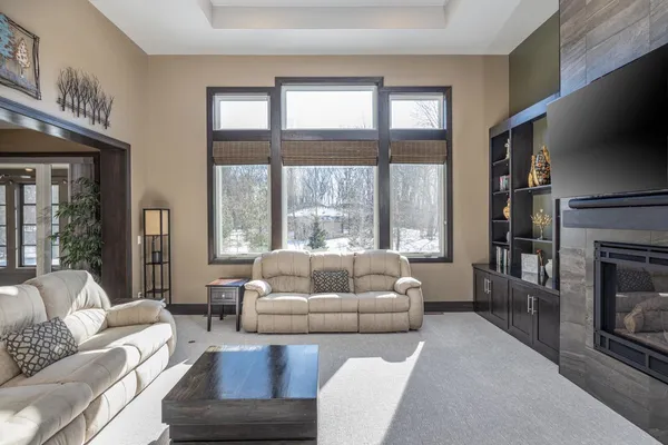 $885,000 | 405 Woodfield Prairie Way, Hobart, WI 54155