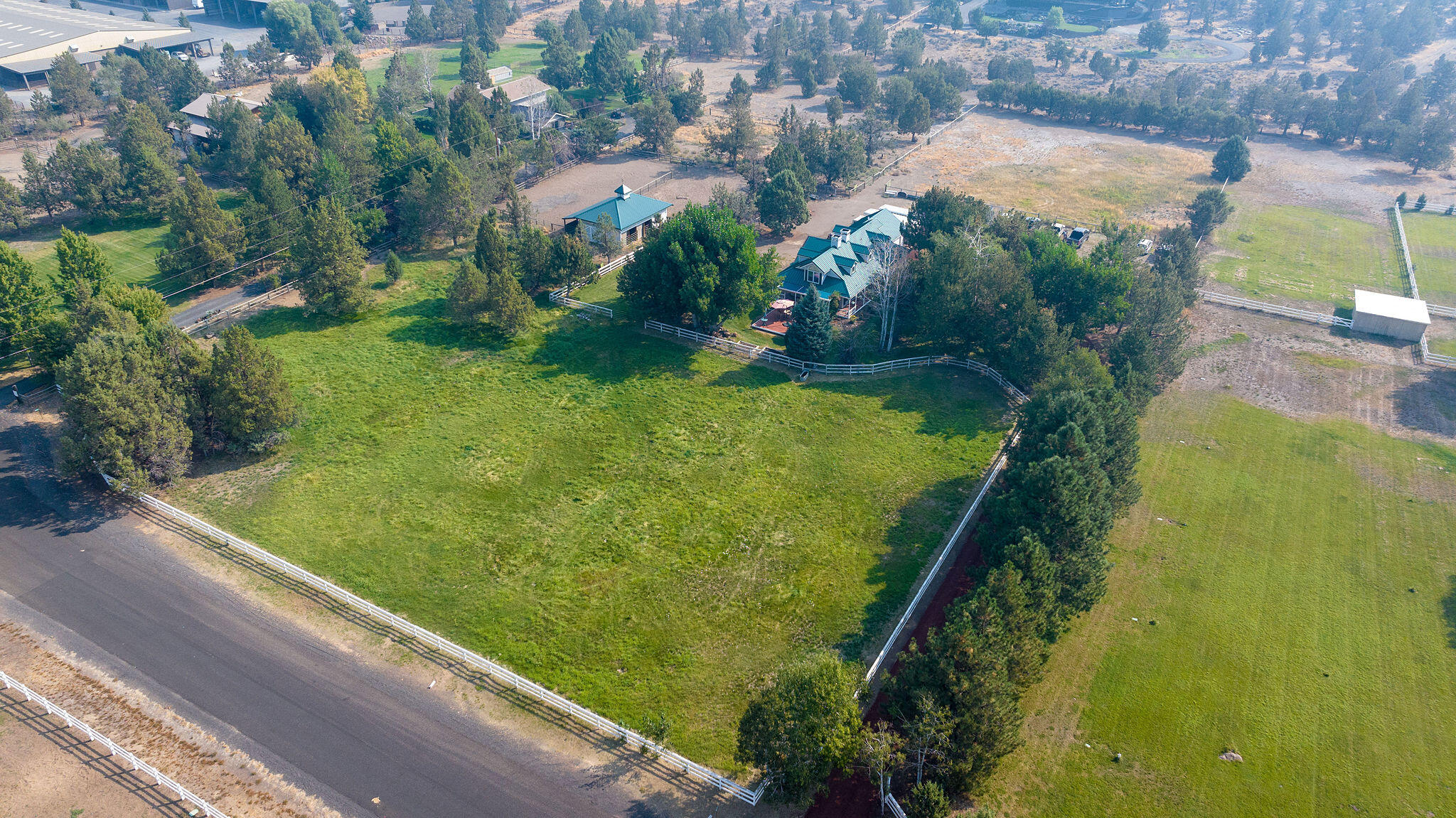 65160 Highland Road Bend, OR 97703 - Photo 39 of 41 DJI_20240909103940_0027_D