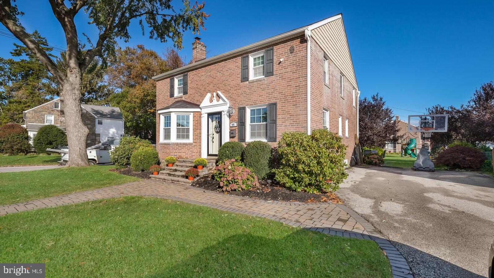 401 Lynbrooke Road Springfield, PA 19064 - Photo 3 of 40