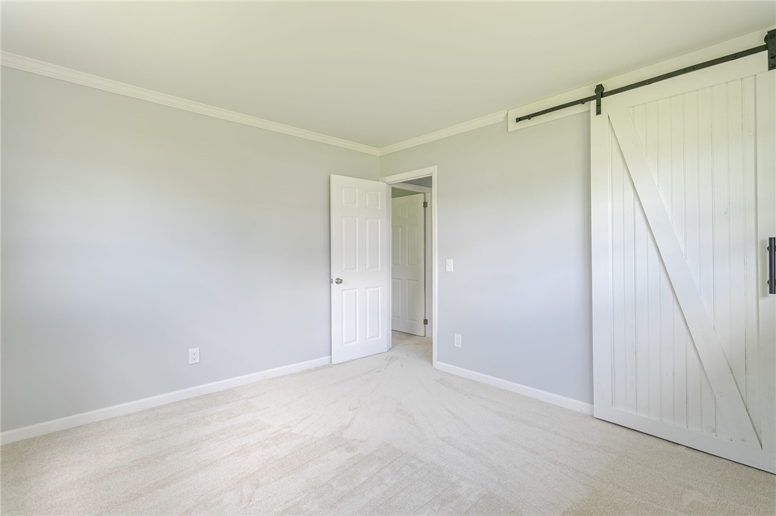 16 Hollybrook Road Henrietta, NY 14623 - Photo 13 of 20