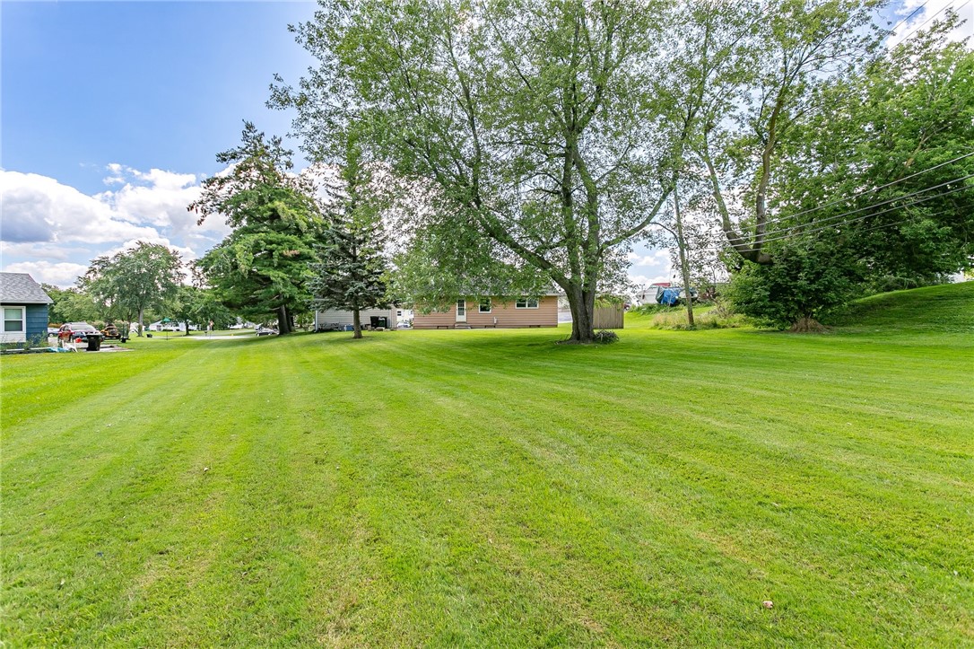 16 Hollybrook Road Henrietta, NY 14623 - Photo 16 of 20