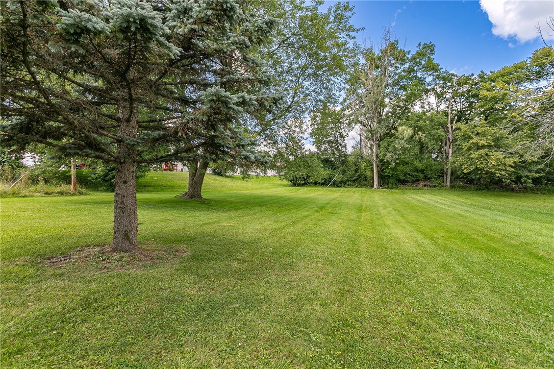 16 Hollybrook Road Henrietta, NY 14623 - Photo 19 of 20