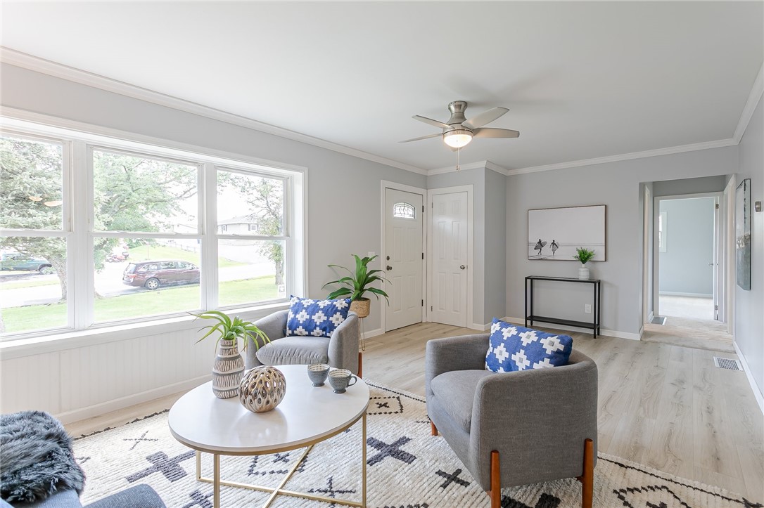 16 Hollybrook Road Henrietta, NY 14623 - Photo 3 of 20