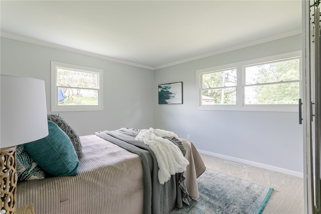 16 Hollybrook Road Henrietta, NY 14623 - Photo 9 of 20