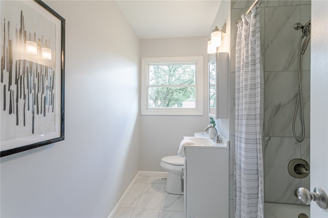 16 Hollybrook Road Henrietta, NY 14623 - Photo 10 of 20