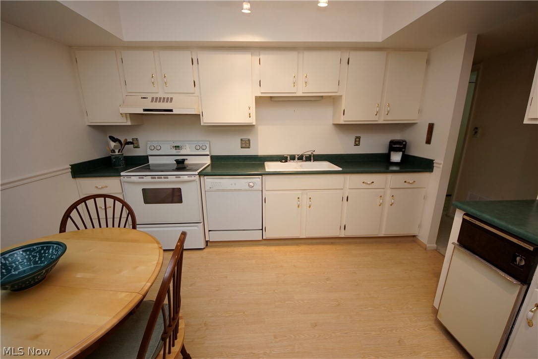 22958 Maple Ridge Road, Unit 201 North Olmsted, OH 44070 - Photo 11 of 26 Gallery Image 11