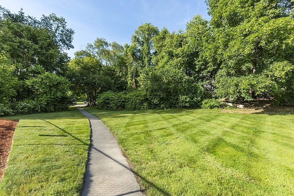 9 Walker Road, Unit 4 North Andover, MA 01845 - Photo 24 of 25