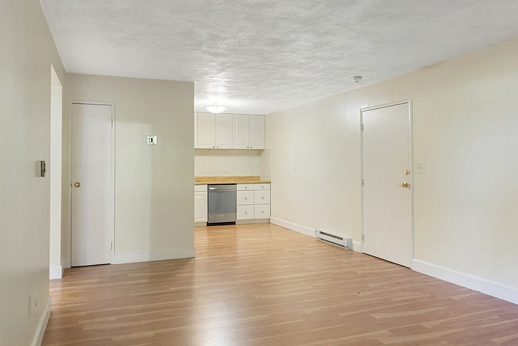 9 Walker Road, Unit 4 North Andover, MA 01845 - Photo 6 of 25