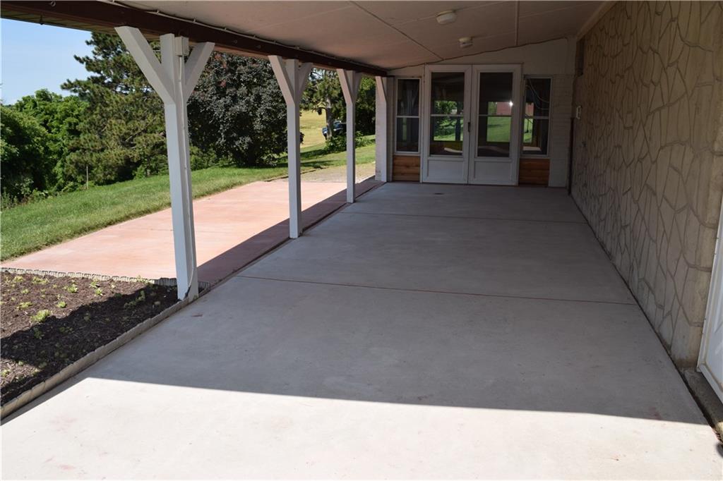 1061 Toll Gate Road West Alexander, PA 15376 - Photo 7 of 25 Gallery Image 7