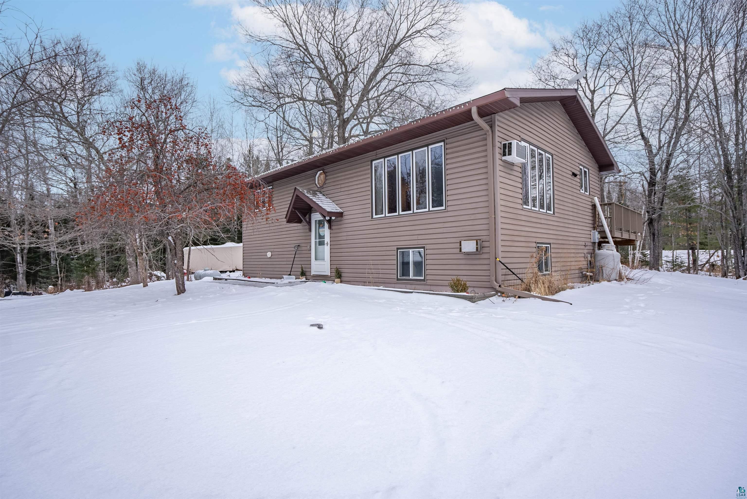 6949 County Rd A Superior, WI 54880 - Photo 1 of 34 Exterior space