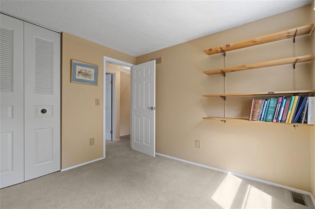 274 Kettering Circle Gibsonia, PA 15044 - Photo 30 of 50 a view of walk in closet