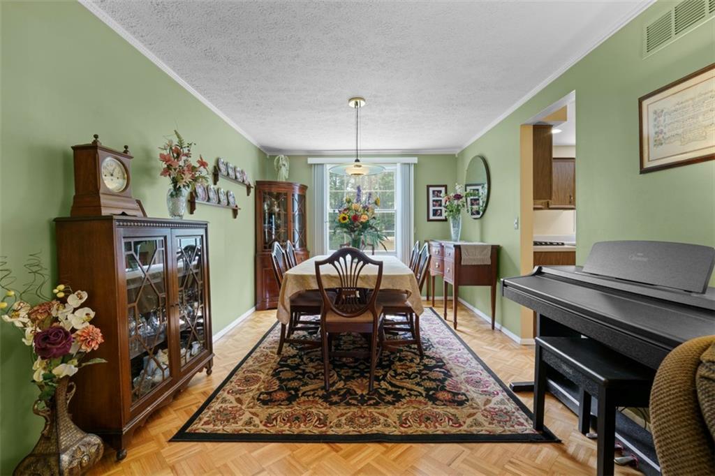 274 Kettering Circle Gibsonia, PA 15044 - Photo 9 of 50 a living room with furniture rug and window