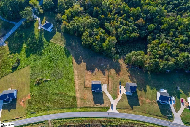 $385,000 | 1237 Twin Bridge Road, Gaffney, SC 29341