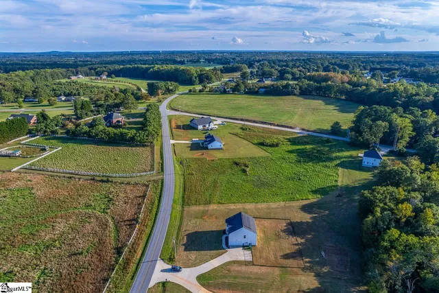 $385,000 | 1237 Twin Bridge Road, Gaffney, SC 29341