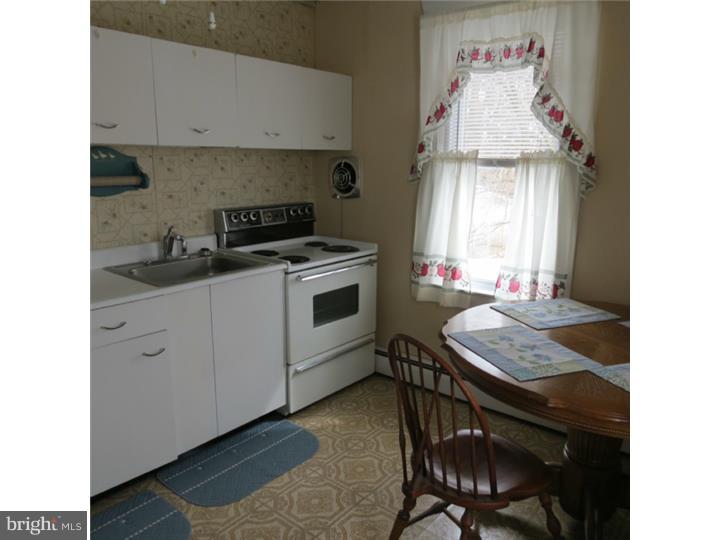 414 Clements Bridge Road Barrington, NJ 08007 - Photo 16 of 25 Kitchen