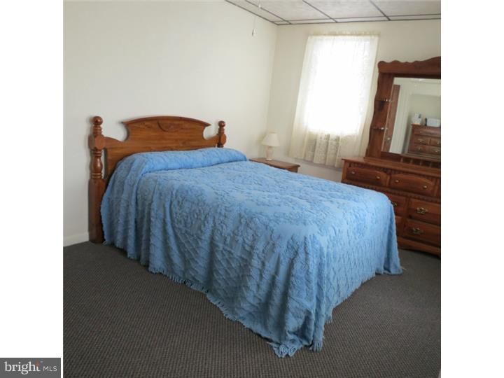 414 Clements Bridge Road Barrington, NJ 08007 - Photo 19 of 25 Bedroom 2