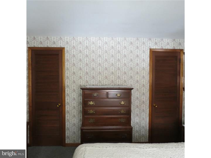 414 Clements Bridge Road Barrington, NJ 08007 - Photo 10 of 25 Bedroom - Main