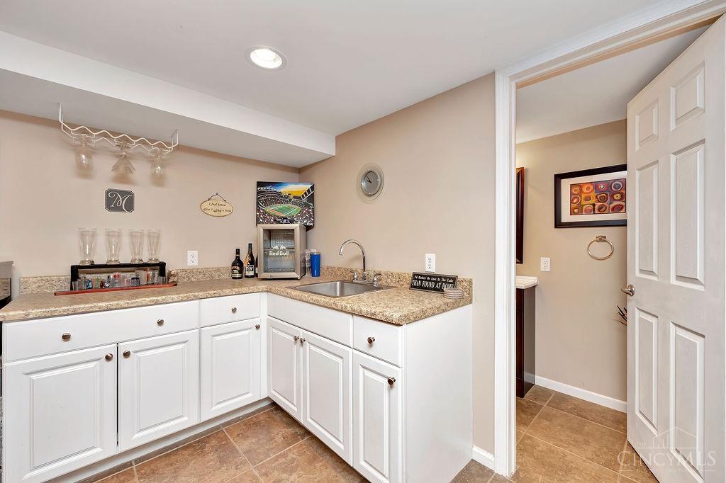 10518 Pottinger Road Cincinnati, OH 45251 - Photo 26 of 38 Gallery Image 26