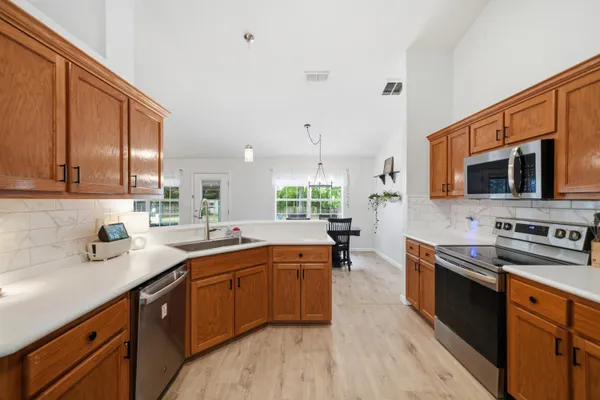 $325,000 | 2370 Barberee Drive, Crestview, FL 32536