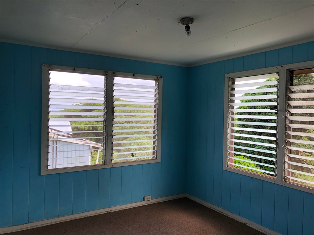 5309 Kihei Road Kapaa, HI 96746 - Photo 9 of 20 a view of an empty room with a window