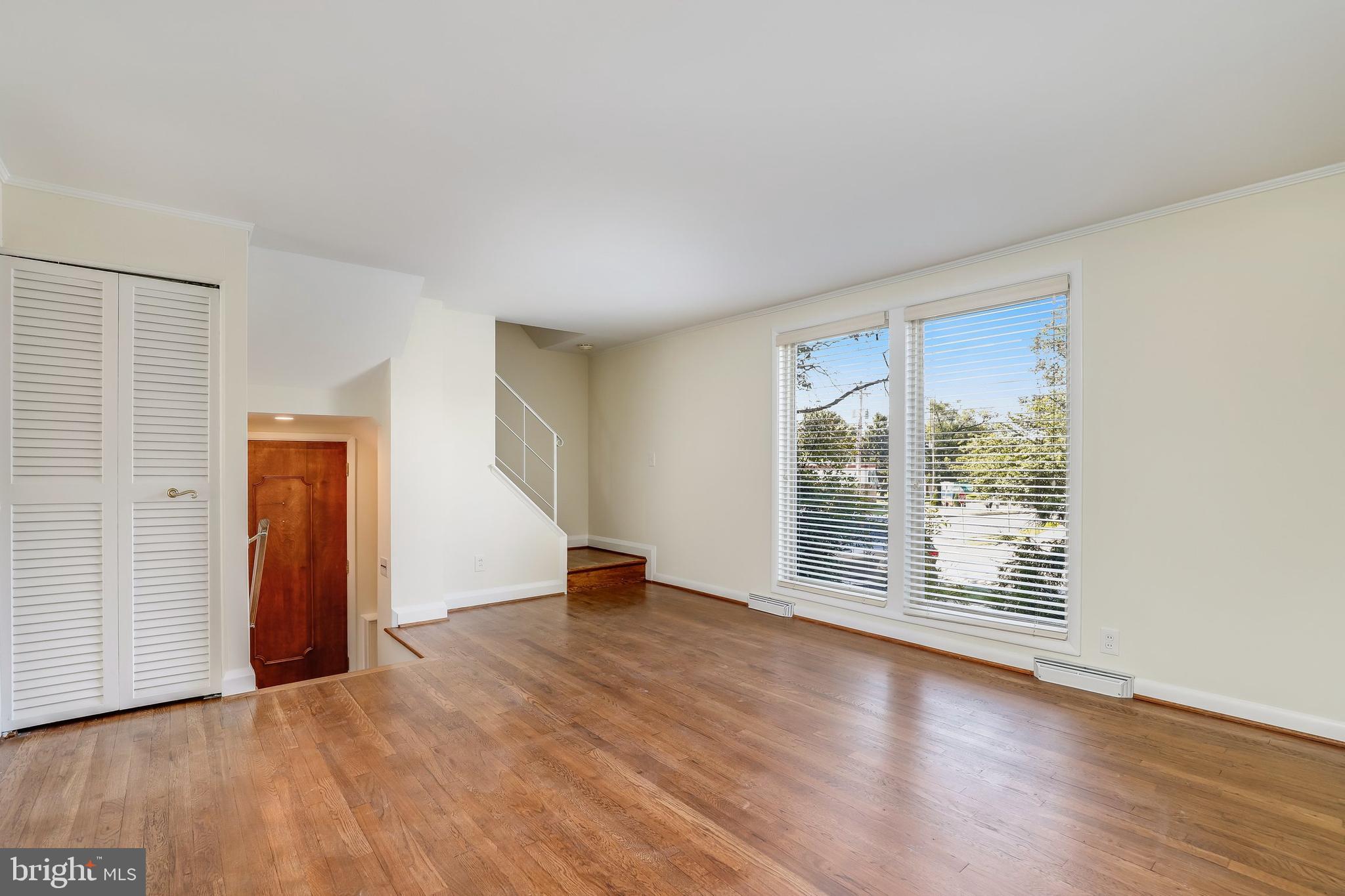 2400 Forest Green Road Baltimore, MD 21209 - Photo 3 of 26