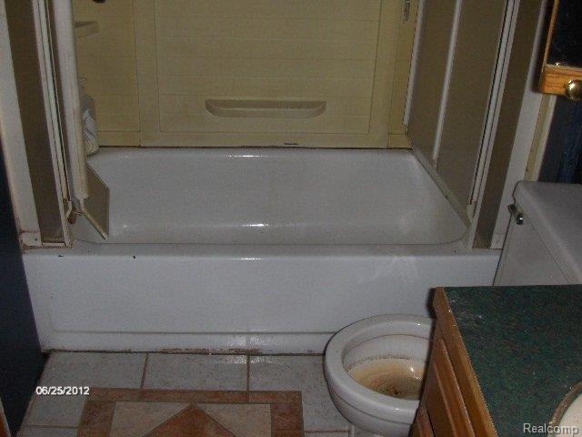 10036 Pardee Road Taylor, MI 48180 - Photo 8 of 9 Picture 648.jpg