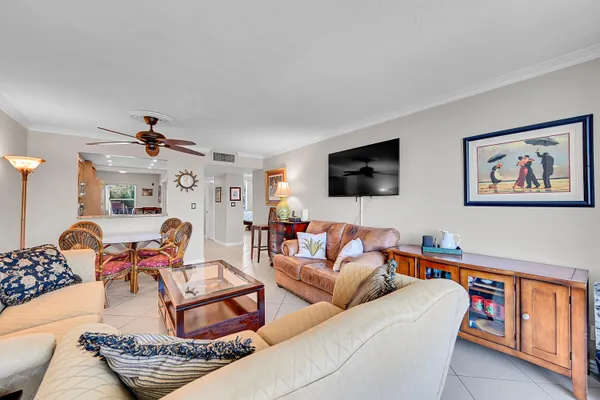 $2,100 | 777 South Federal Highway, Unit O203, Pompano Beach, FL 33062