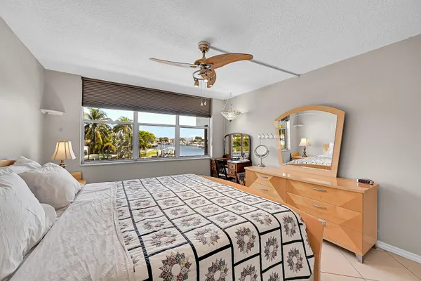 $2,100 | 777 South Federal Highway, Unit O203, Pompano Beach, FL 33062