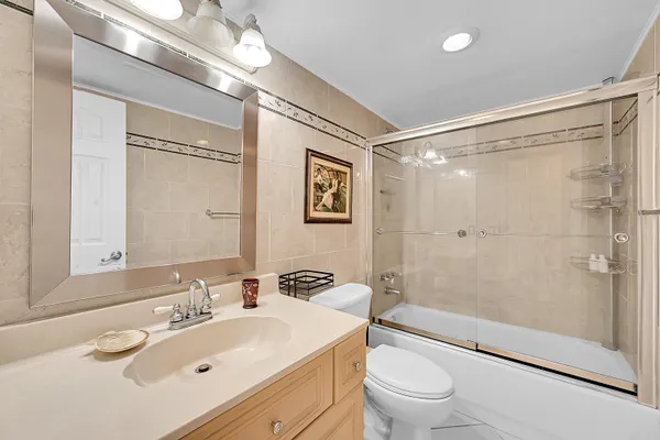 $2,100 | 777 South Federal Highway, Unit O203, Pompano Beach, FL 33062