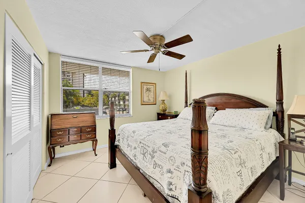 $2,100 | 777 South Federal Highway, Unit O203, Pompano Beach, FL 33062