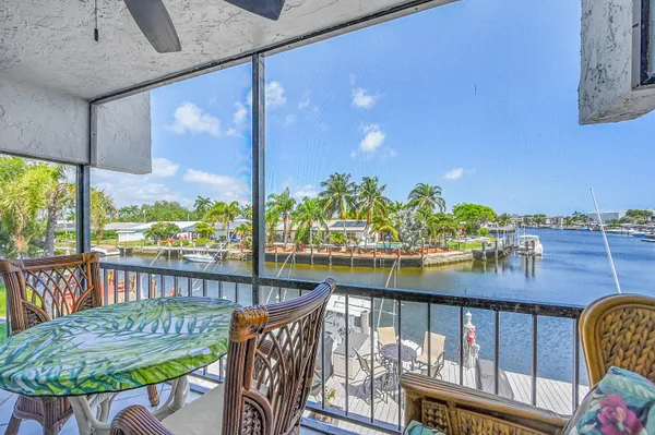 $2,100 | 777 South Federal Highway, Unit O203, Pompano Beach, FL 33062